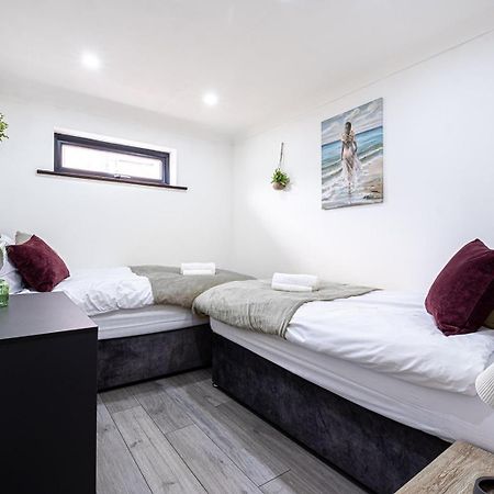 7 Guests - 4 Bedroom - Free Wi-Fi - קטרינג מראה חיצוני תמונה