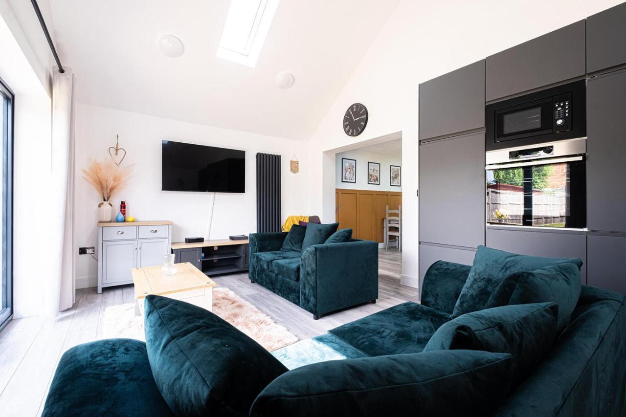 7 Guests - 4 Bedroom - Free Wi-Fi - קטרינג מראה חיצוני תמונה