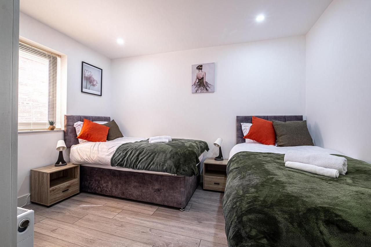 7 Guests - 4 Bedroom - Free Wi-Fi - קטרינג מראה חיצוני תמונה