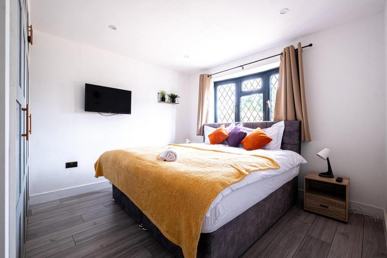 7 Guests - 4 Bedroom - Free Wi-Fi - קטרינג מראה חיצוני תמונה
